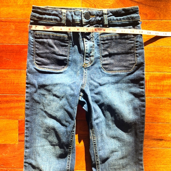 Miss Selfridge Kick flare stretched jeans - Picture 2 of 10